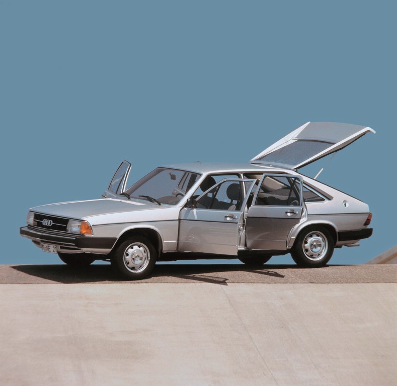 Audi 100 Avant 2.1 E CL, 136hp (Automatic)
